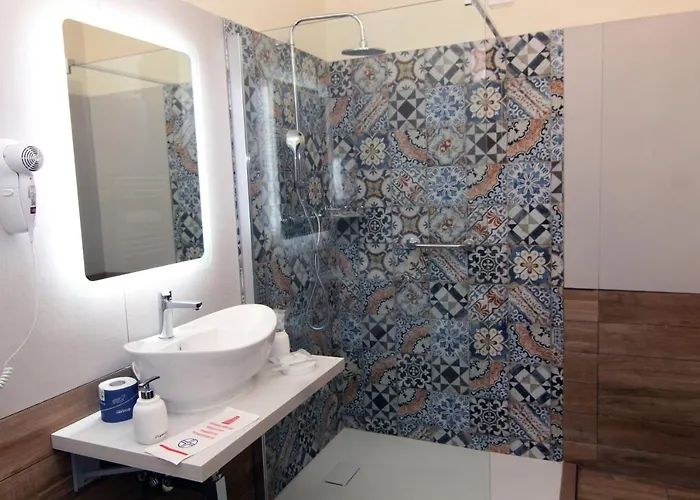 Isa * Πεσκάρα